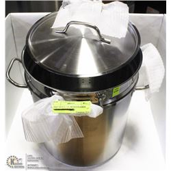 NEW 20QT STOCK POT WITH STEAMER