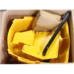 NEW IN BOX WINCO COMMERCIAL MOP BUCKET WITH