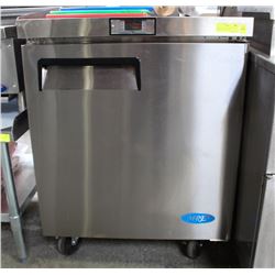 ME#08) 27" SINGLE DOOR UNDER COUNTER S/S FREEZER
