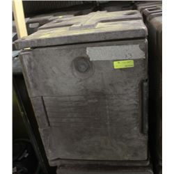 LARGE CAMBRO BEVERAGE CARRIER DIFFERENT STYLE