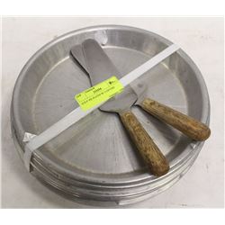 10 X 9" PIE PLATES W/ 2 LIFTERS