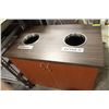 Image 1 : COMMERCIAL DISPOSAL STATION WITH RECYCLE AND TRASH