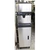 Image 1 : HOSHIZAKI ICE MAKER AND DISPENSER WITH STAND