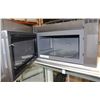 Image 2 : GENERAL ELECTRIC OVER-THE-RANGE MICROWAVE