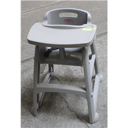 RUBBERMAID HIGH CHAIR