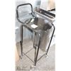 Image 1 : PORTABLE STAND