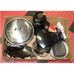 BOX OF HOUSEHOLD ITEMS INCL. HAMILTON