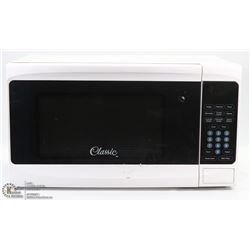 CLASSIC APARTMENT SIZED MICROWAVE