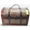 Image 1 : WOOD & LEATHER STORAGE/TRINKET CHEST - 14"H X