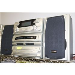 EMERSON 5 DISC CD STEREO