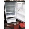 Image 2 : GE 20.9 CUFT BOTTOM FREEZER FRIDGE
