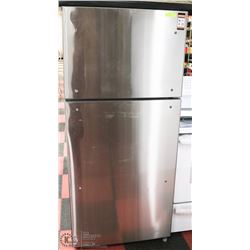 STAINLESS STEEL TOP FREEZER FREE STANDING FRIDGE
