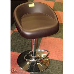 BAR STOOL