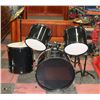 Image 1 : 10PC DRUM SET WITH KICKER PEDDLE, STOOL AND STICKS