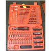 Image 1 : BLACK & DECKER DRILL & BIT SET