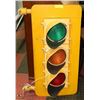 Image 1 : WORKING TRAFFIC LIGHT WITH MOUNT