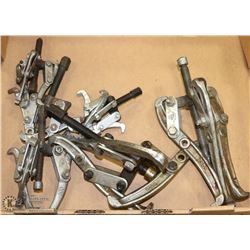 LARGE FLAT OF VARIOUS SIZED GEAR PULLERS