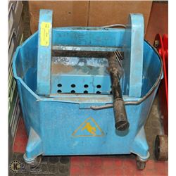 MARINO MOP BUCKET WITH HANDLE