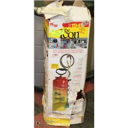 CHAPIN ICON 194 PRESSURE SPRAYER IN ORIGINAL BOX
