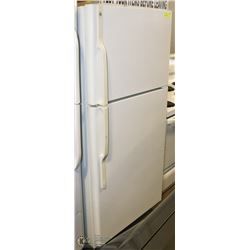 GE TOP FREEZER WHITE REFRIGERATOR.