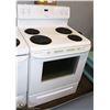 Image 1 : FRIGIDAIRE 30" STOVE WITH DIGITAL DISPLAY.