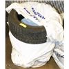 Image 1 : SET OF 4 -SIZE 205/55/R16  SNOW TIRES