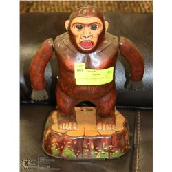 MASUDAYA GORILLA TIN TOY.