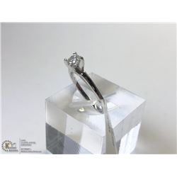 28) 10KT WHITE GOLD DIAMOND RING SIZE 6.25