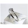 Image 3 : 41) 10KT W.GOLD DIAMOND W/SIDE DIAMOND RING SIZE 8