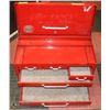 Image 2 : RED "GRIZZLY" 6 DRAWER TOP TOOL CHEST - NO KEY.