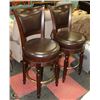 Image 1 : PAIR OF WOOD AND LEATHERETTE SWIVEL BAR STOOLS