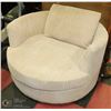 Image 1 : OFF WHITE CORDUROY CHAIR AND A HALF
