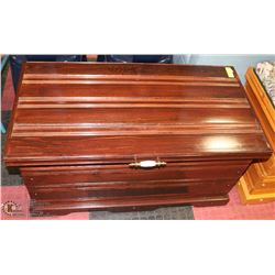 SOLID WOOD HANDMADE CHEST ON CHOICE: DARK WOOD