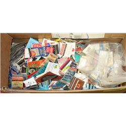 LARGE COLLECTION OF VINTAGE MATCHBOOKS.
