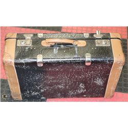 ANTIQUE SUITCASE