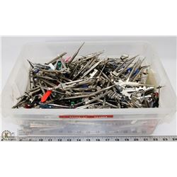 TOTE OF SCHOOL COMPASSES