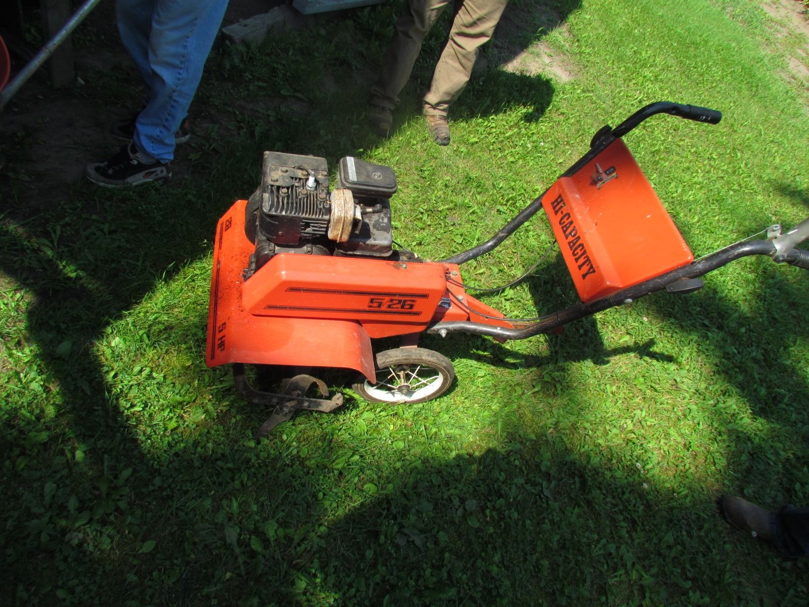 Briggs & Stratton rototiller 5hp, 26" Schmalz Auctions