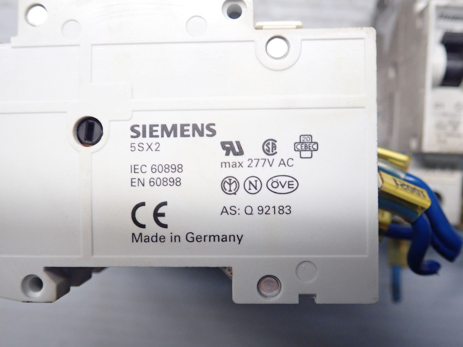 SIEMENS 5SY4363-8 / 5SY43638 MCB MINI CIRCUIT SIEMENS 5SY4363-8 / 5SY43638 MCB MINI CIRCUIT