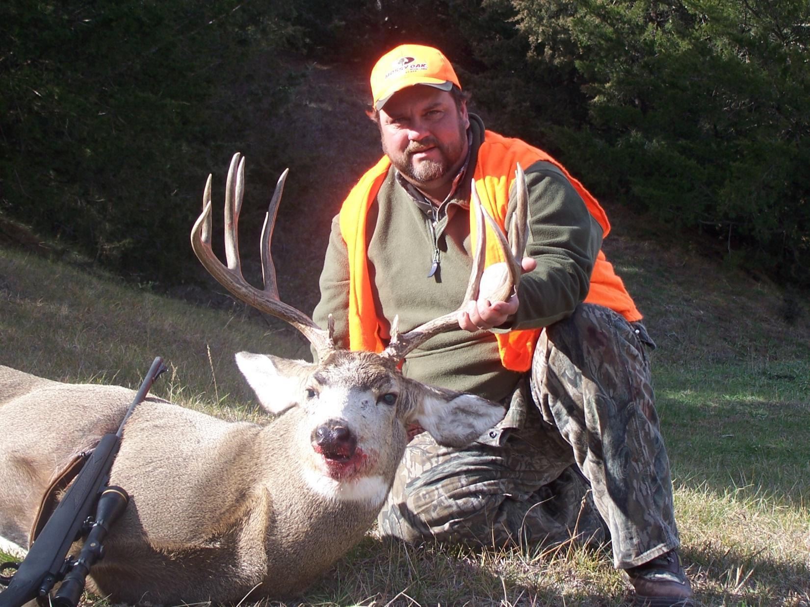 Nebraska Mule Deer Hunt Black Powder or Archery 4,195 / Exhibitor