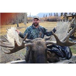 Hunters choice of Alaska Dall Sheep or Alaskan Yukon Moose Hunt