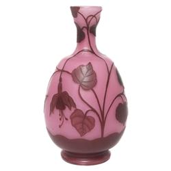Vevez vase, bulbous form with cameo 