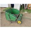 Image 2 : JOHN DEERE LAWN SWEEP 30T