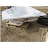 Image 4 : SPA JET TUB C/W PUMP
