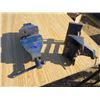 Image 1 : BENCH VISE 3 1/2" PLUS TABLE VISE