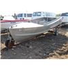 Image 2 : 16' ALUMINUM BOAT/TRAILER, CRESTLINER