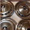 Image 3 : MATCHING SET OF 4 UNKOWN HUBCAPS