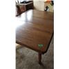 Image 2 : OAK DINING TABLE 40"X42"  WITH LEAF 40"X52"