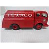 Image 2 : TEXACO 1949 WHITE TILT CAB TANK TRUCK