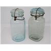Image 2 : SQUARE AND ROUND PERFECT SEAL QUART JARS, 1 BLUE ONE CLEAR