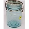 Image 1 : PERFECT SEAL PINT JAR BLUE TINT MADE IN CANADA